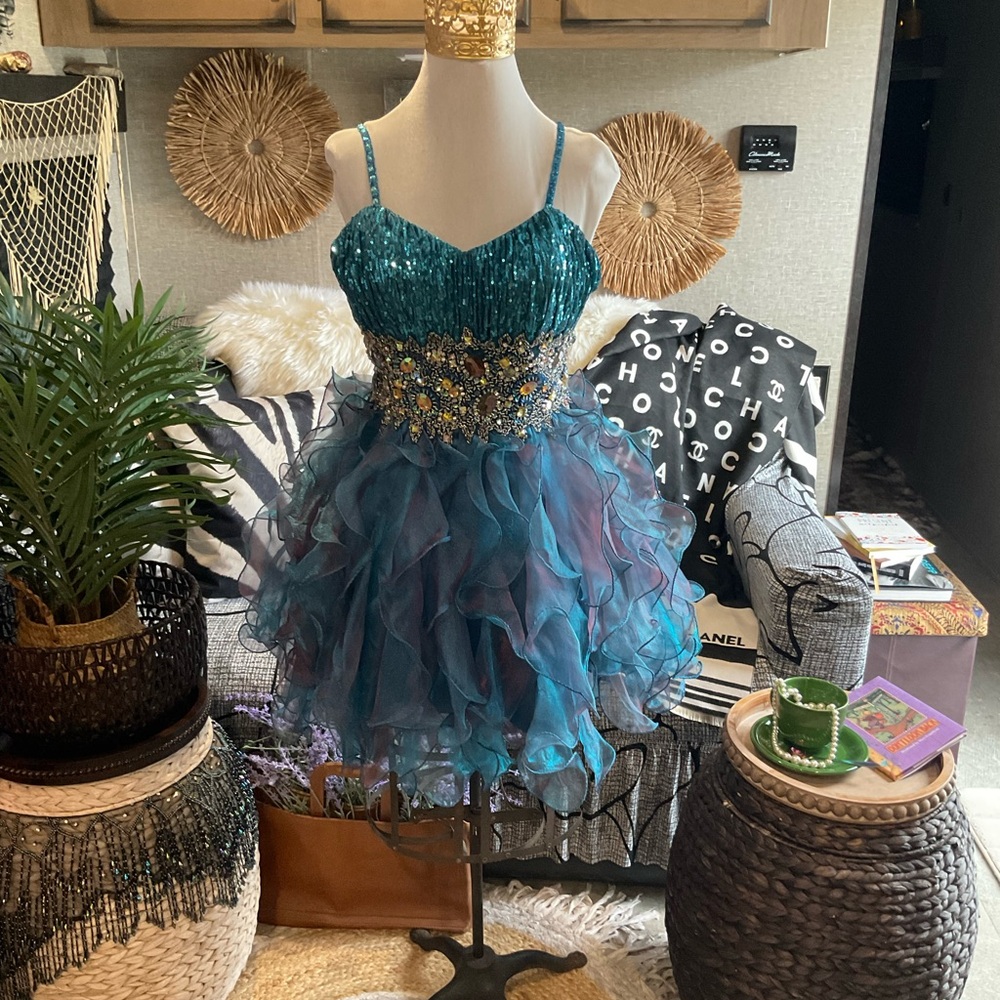 Precious Formals Teal and Blue Ruffled Prom Dress NWOT size 0